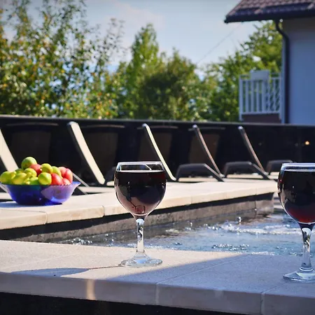 Kuca Za Odmor Dogic - Bazen & Jacuzzi * Ilidža